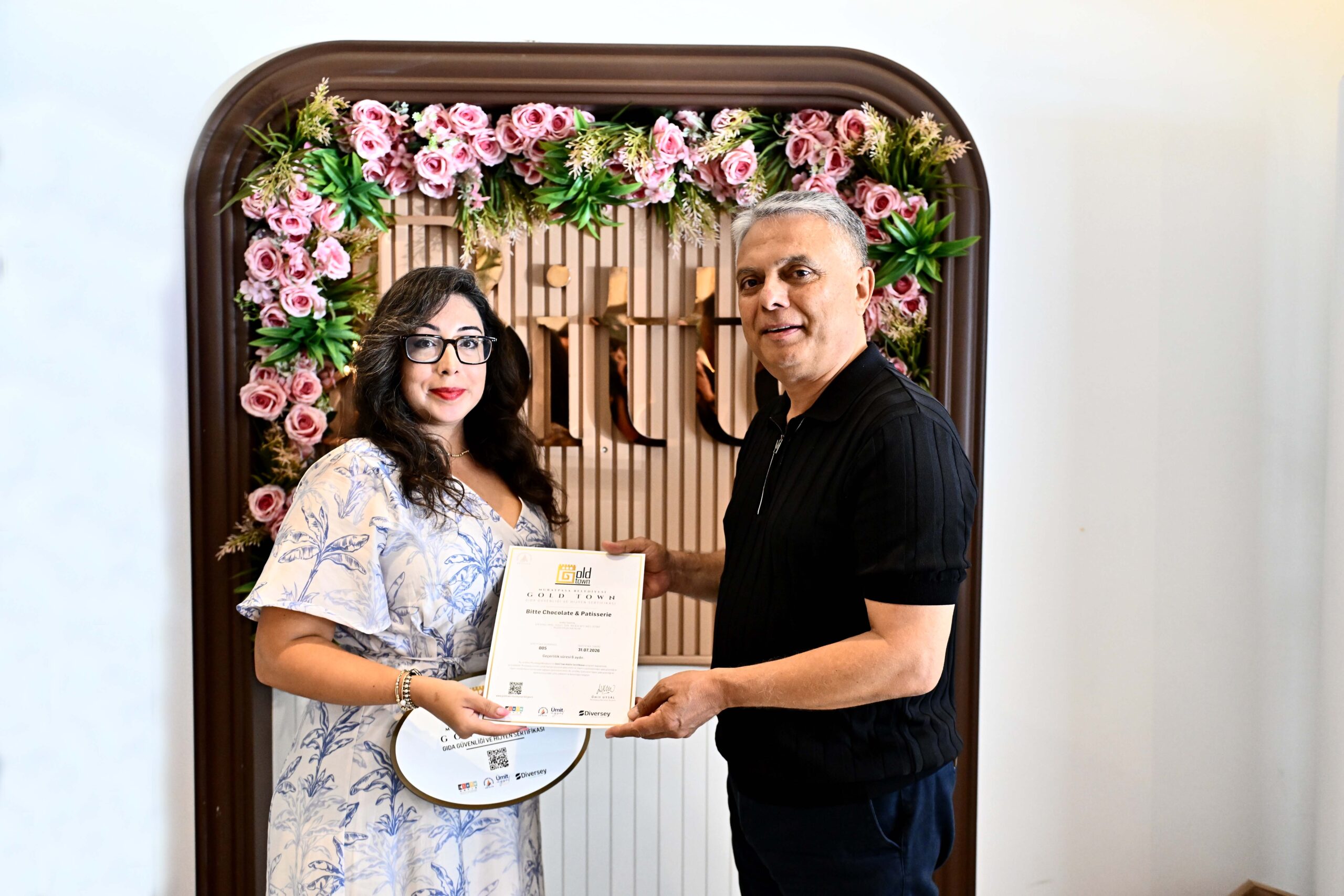 Muratpaşa’da Gold Town Gıda Güvenliği ve Hijyen Sertifikası yaygınlaşıyor