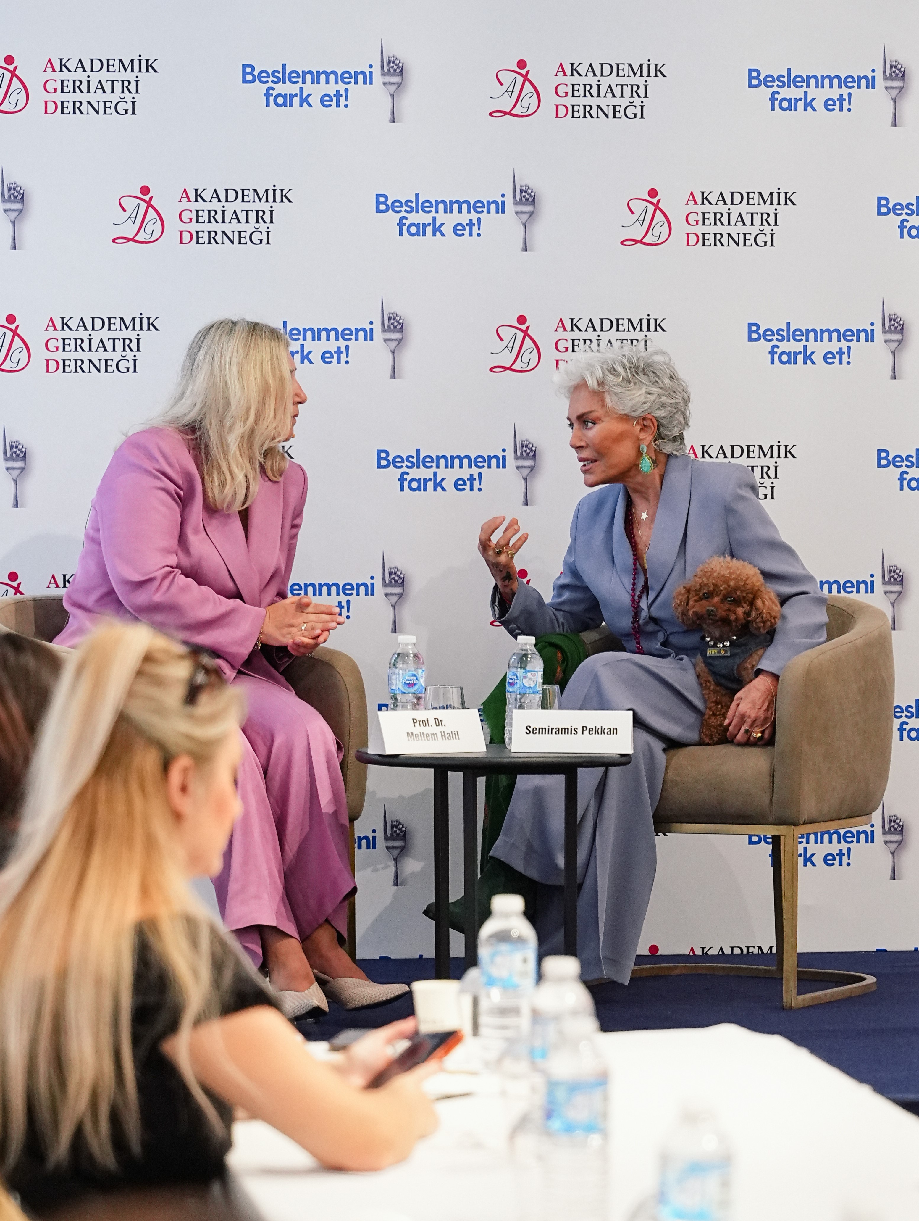 Akademik Geriatri Derneği ve Sanatçı Semiramis Pekkan’dan çağrı: Beslenmeni fark et