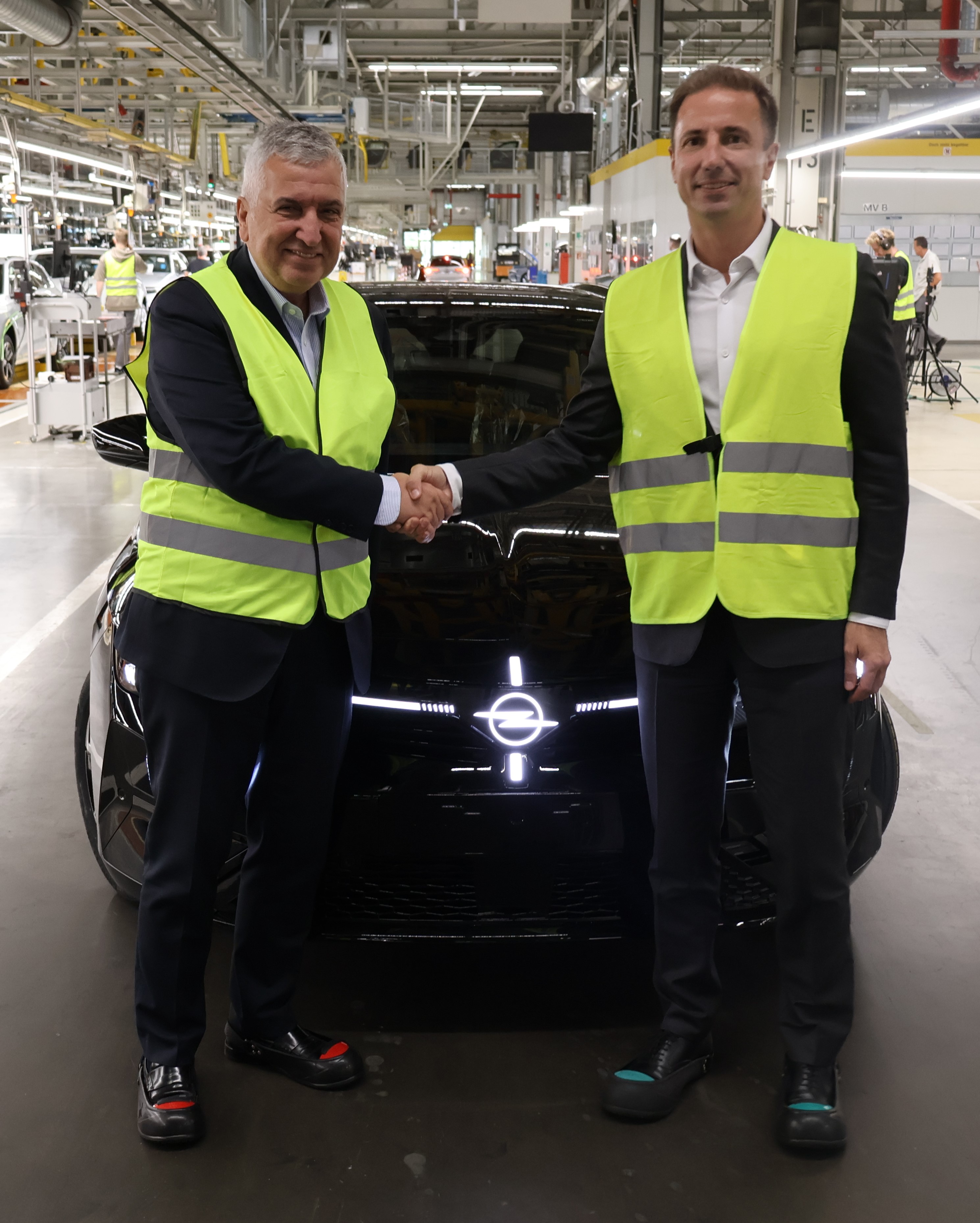 Tofaş ve Opel’den geleceğe yönelik stratejik iş birliği mesajı