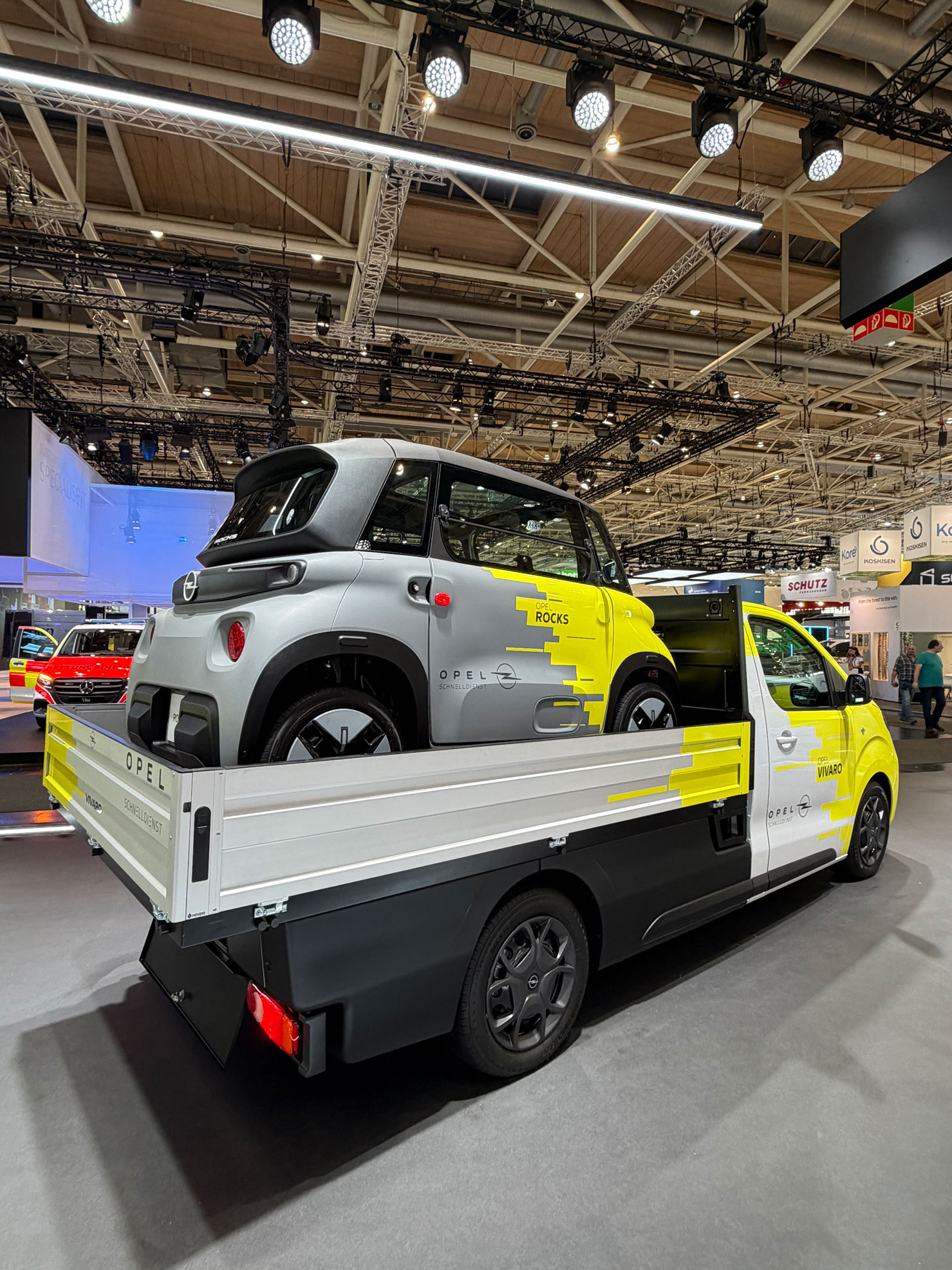 Opel Vivaro Kamyonet: Dizel motoruyla pratik, güçlü ve çok yönlü