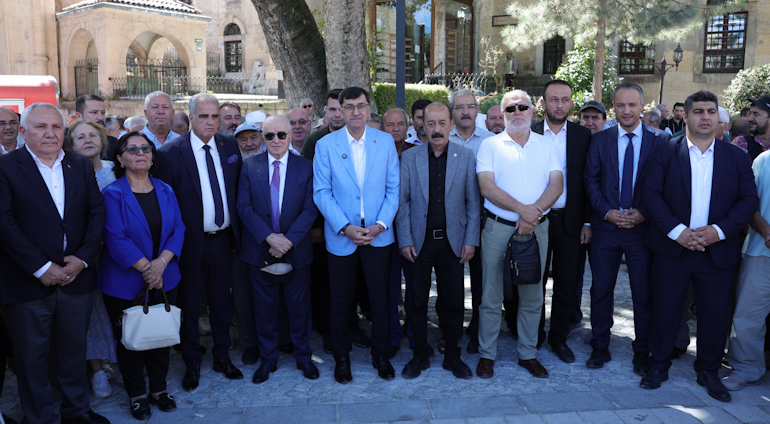 Kütahya’da Ulu Cami Meydan Parkı hizmete açıldı