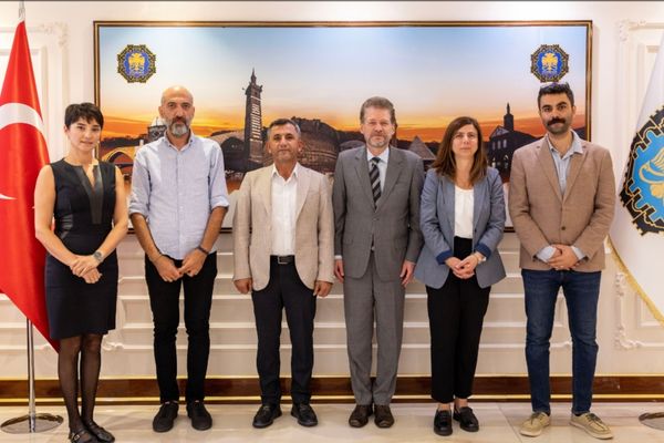 Büyükelçi Manasijevski’den Diyarbakır Büyükşehir Belediyesine ziyaret