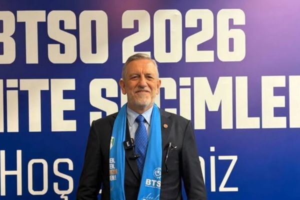 Burkay’dan iş dünyasına Mavi Pusula’ya destek çağrısı yaptı