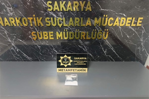 Sakarya’da uyuşturucu operasyonunda 2 şüpheli tutuklandı