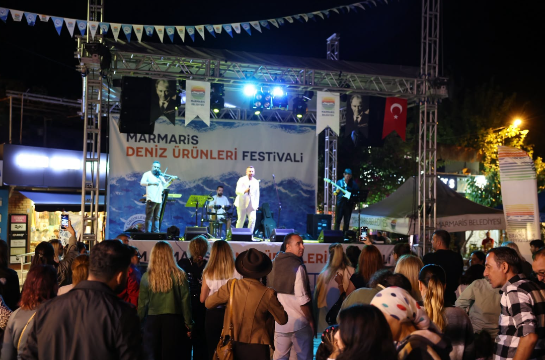 Marmaris Deniz Ürünleri Festivali’nde Selimiye’de yoğun katılım