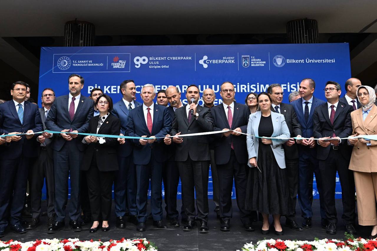 Bakan Kacır: Ulus Girişim Ofisi yeni başarı hikayelerine ev sahipliği yapacak