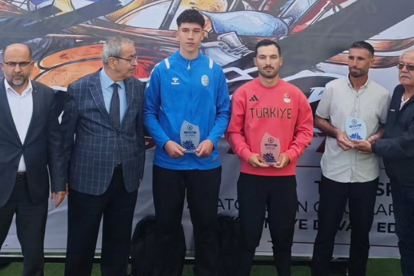 Ramazan Yılmaz’a Konya ASKF’den “Yılın Sporcusu” ödülü