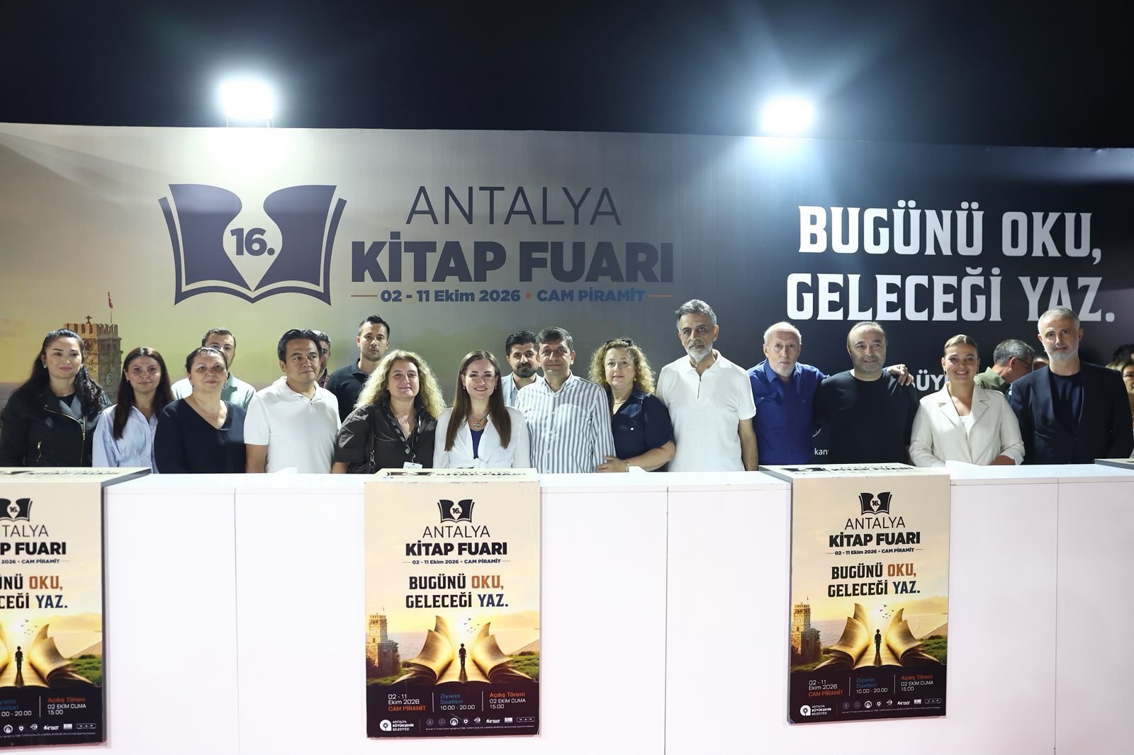 Başkan Vekili Özdemir: Antalya Kitap Fuarı’nda yeni rekor