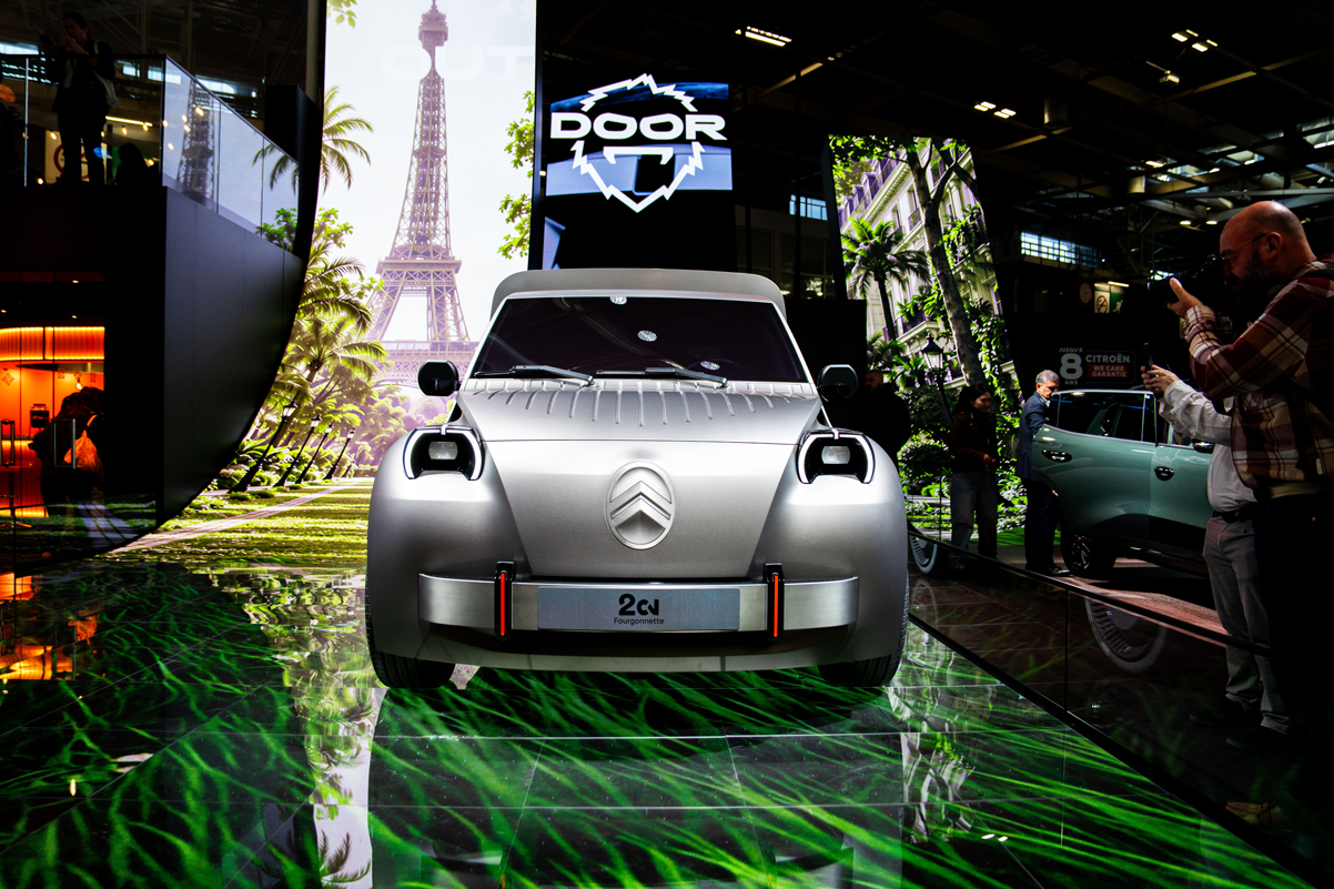 Citroen 2 CV Fourgonnette Concept ile ticari araçların ikonik tasarımına modern yorum