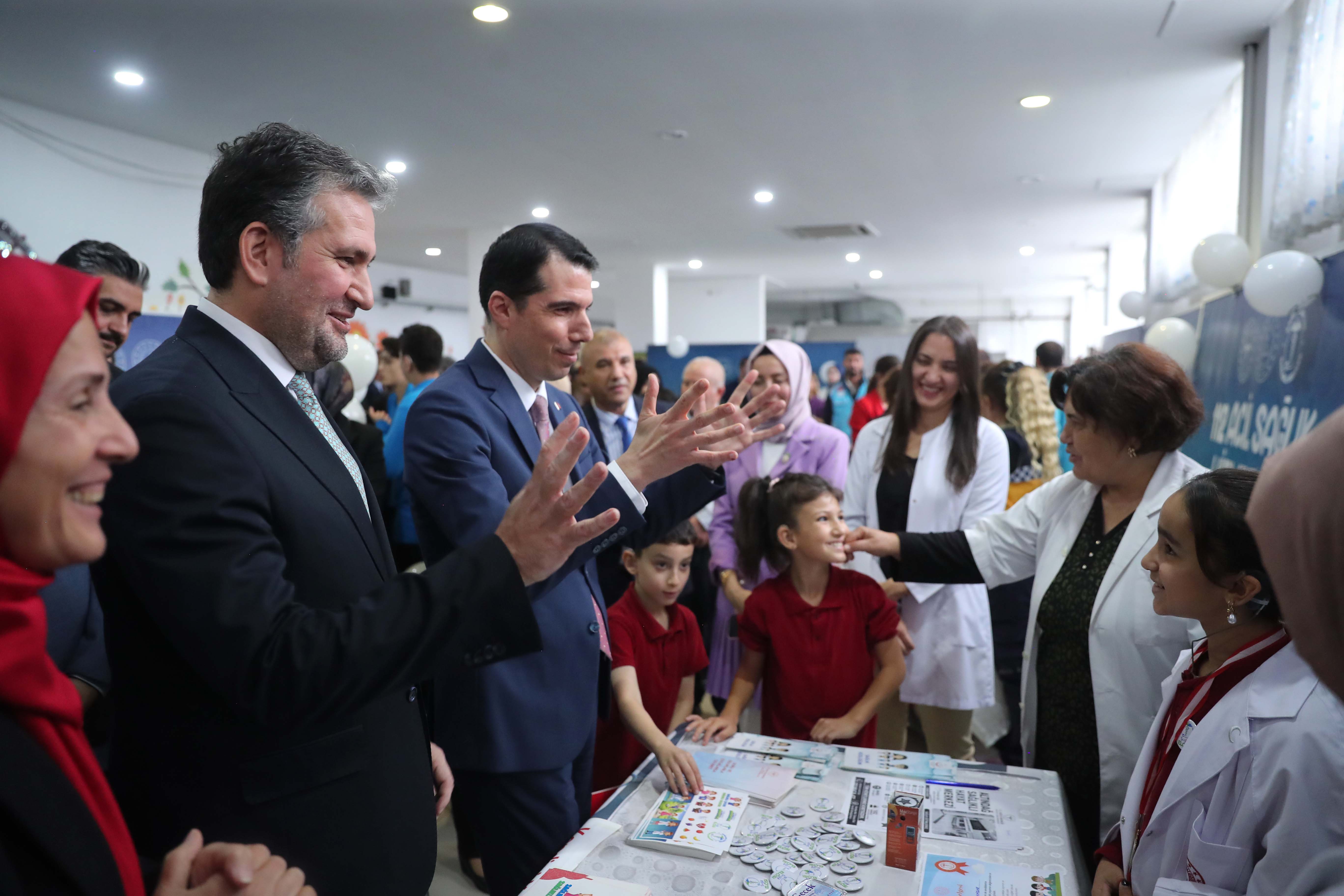 Ankara’da 100 işitme engelli öğrenci sağlık elçisi oldu