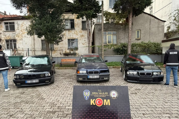 Şase numaraları değiştirilen 6 araca el konuldu