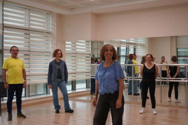 Konyaaltı’nda Alzheimer araştırması kapsamında sanat eğitimleri başladı