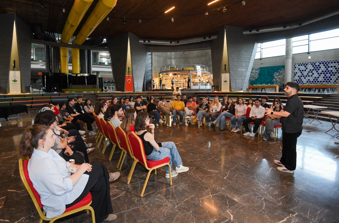 Osmangazi’de gençlerin 20 saatlik proje maratonunda birinci “Kent Elçileri” oldu