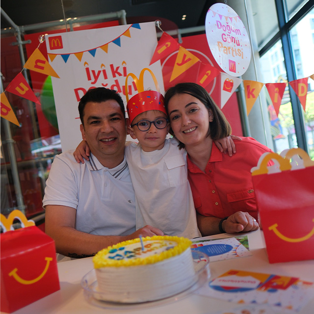 Doğum günü kutlamanın kolay ve keyifli yolu McDonald’s’ta