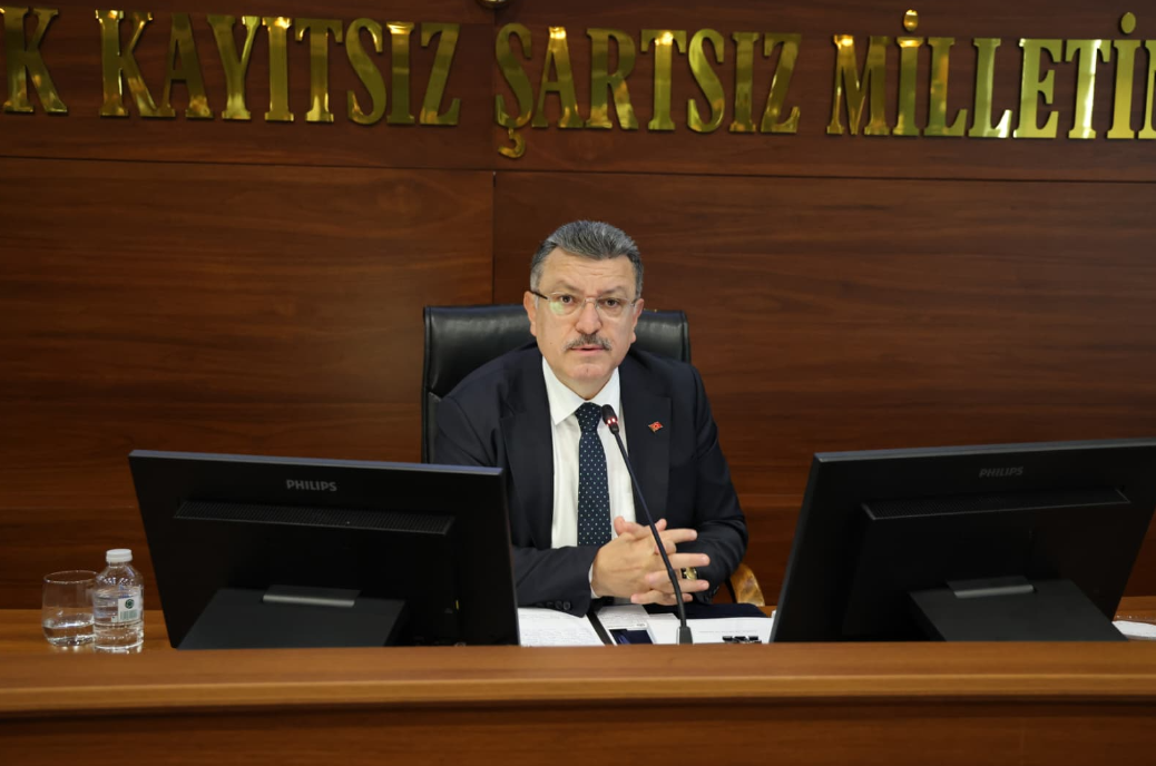 Başkan Genç Trabzon’un yatırımlarını ve projelerini değerlendirdi