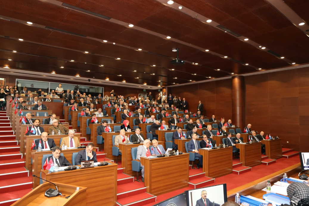 Başkan Genç Trabzon’un yatırımlarını ve projelerini değerlendirdi