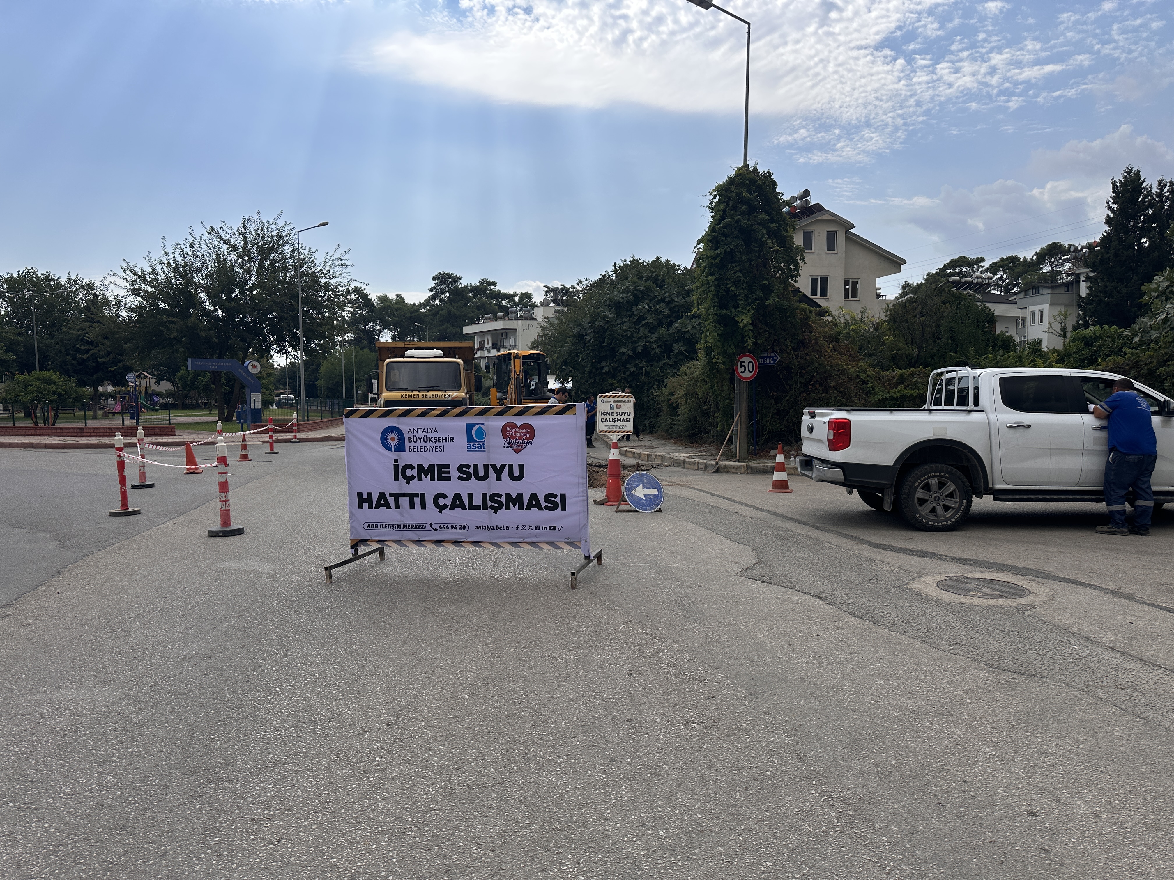 Aslanbucak Mahallesi’nde içme suyu hattı yenileniyor